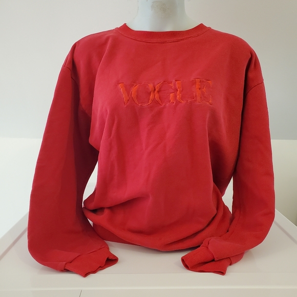 Vogue Printed Sweater - Picture 1 of 4